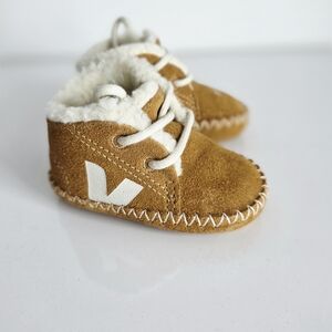 Veja Kids Suede-Look Moccasin Boots in Tan with White Trim